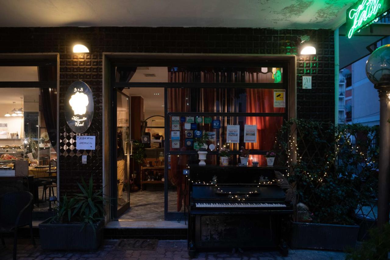 Hotel Magnolia Albenga Exterior foto